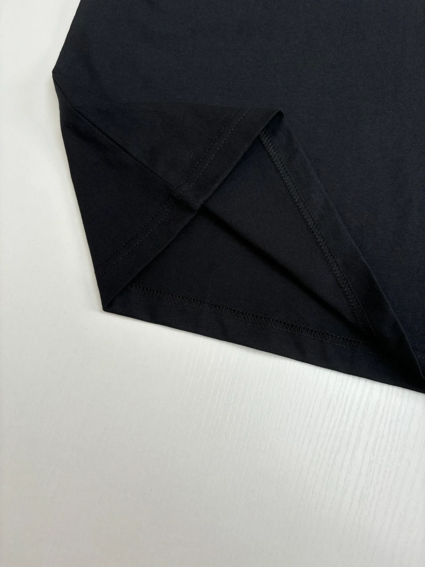 🅿️270 Come Hearts*/Cro Heart 25Ss Star Wars limited short-sleeved T-shirt. The fabric is made of 26-woven 200g cotton. The printing is made of hand-made glue printing. Customized accessories. Size: S/M/L